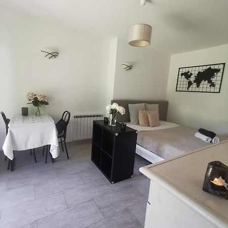 Studio Jardin Privatif 300M De La Plage Sainte-Maxime Dış mekan fotoğraf