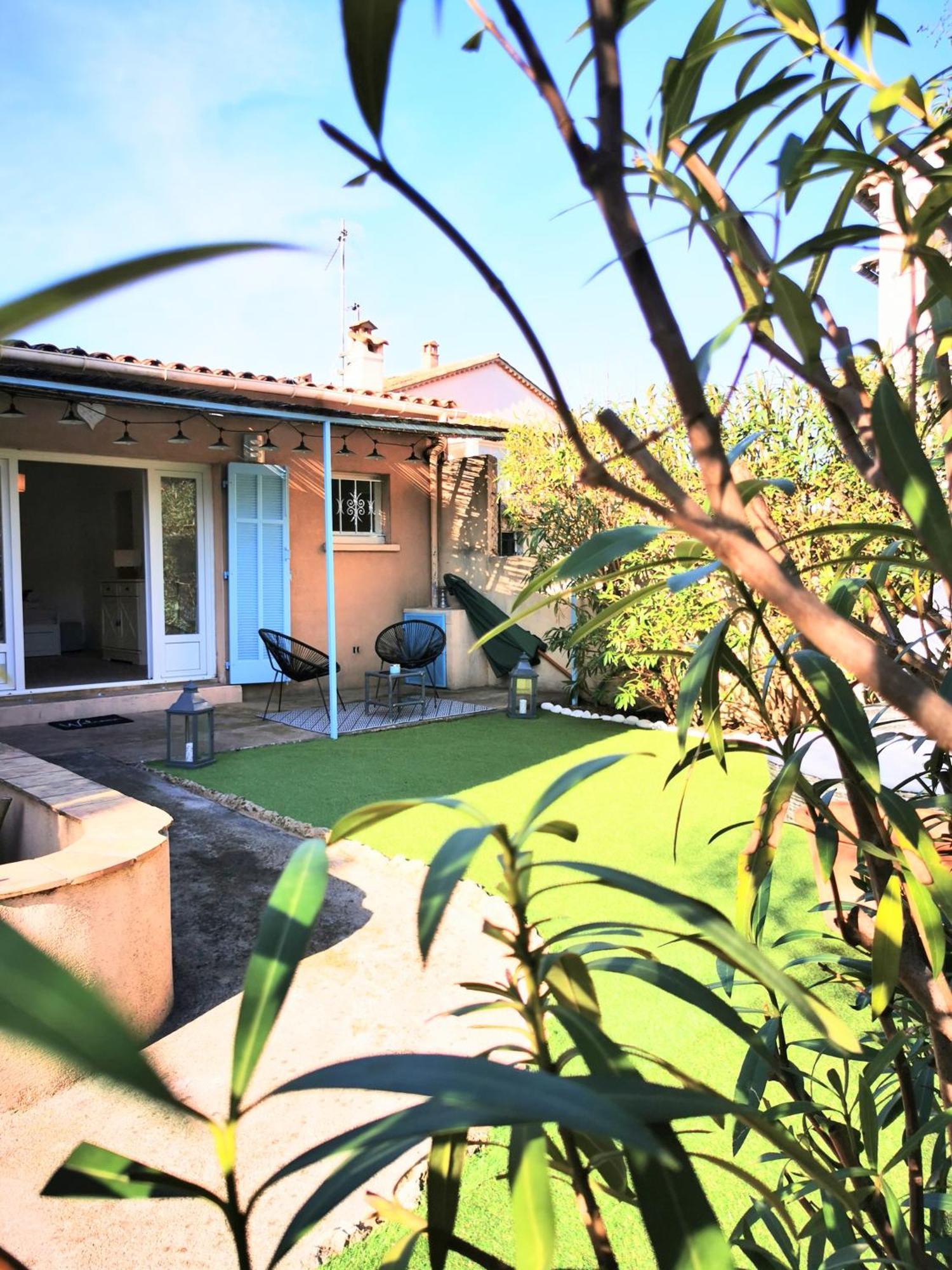 Studio Jardin Privatif 300M De La Plage Sainte-Maxime Dış mekan fotoğraf