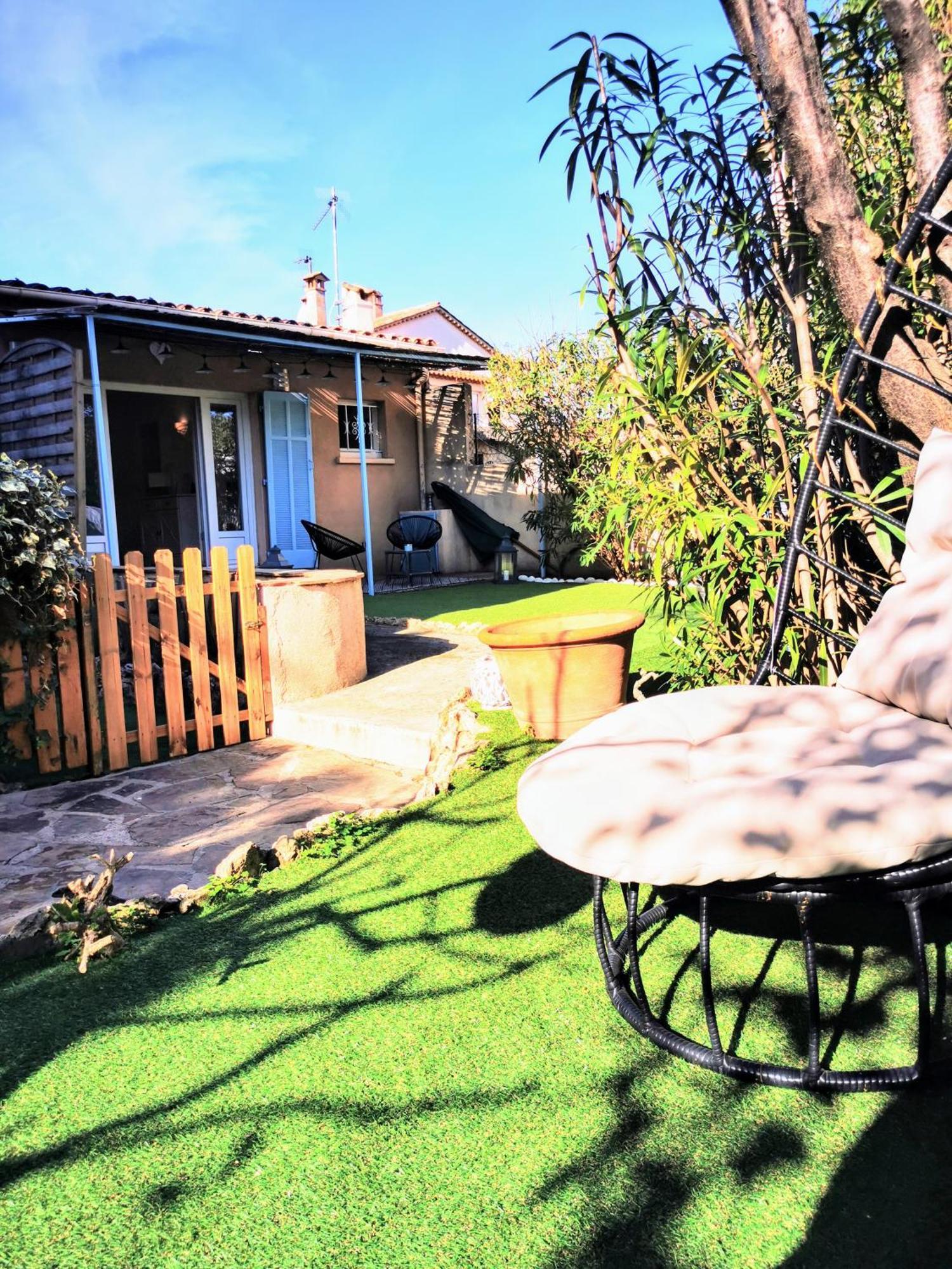 Studio Jardin Privatif 300M De La Plage Sainte-Maxime Dış mekan fotoğraf